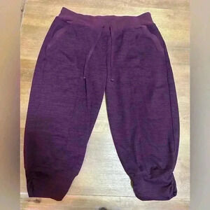 Athleta Purple Capris
